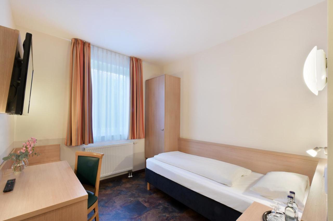 Meinhotel Hamborg Eksteriør billede