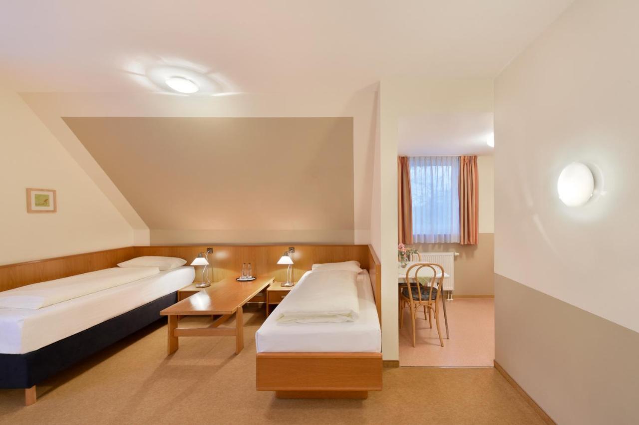 Meinhotel Hamborg Eksteriør billede