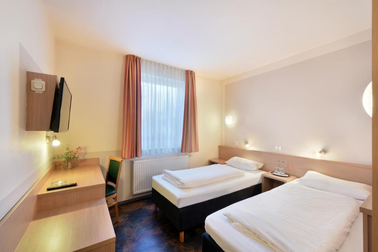 Meinhotel Hamborg Eksteriør billede